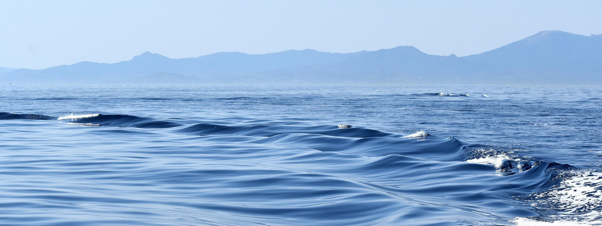 Off-Equatorial Warming Triggered Air–Sea Antagonism that Suppressed 2024 La Nina